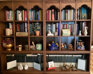 books, Pooh figurines, decor