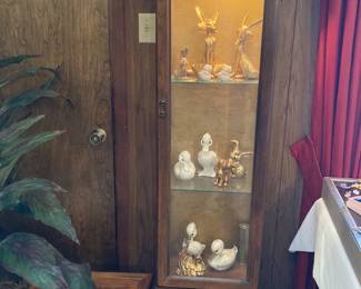 figurines and decor