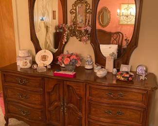 Dixie double mirror 9-drawer dresser