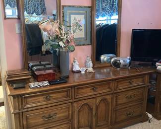 double-mirror 9-drawer chest