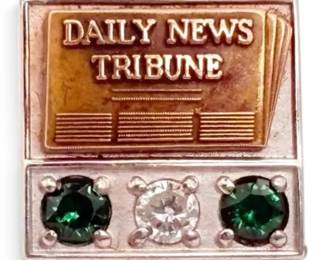 10k Gold Daily News Tribune Pin With Diamond 1.92g