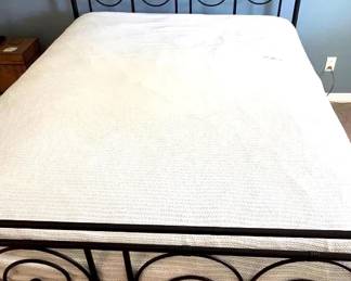 Full Size Wrought Iron Bed Frame And Mattress