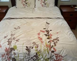BeautifulRest Mattress With Frame Bedcovers