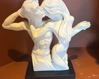 Man And Women Love Sculpture