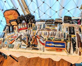 Vintage and new knives. Schrade, Buck, Western, Frontier, Boker, NRA, Case Harley, etc