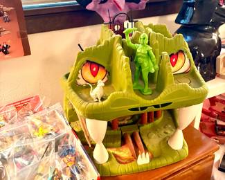 Dungeons and dragons toys and figures 
