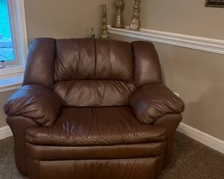 Chair 1/2 leather 