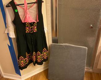 Wedge and vintage dress