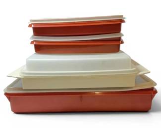 Set Of Vintage Tupperware W Lids
