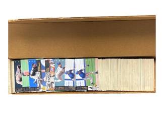 Large Baseball Card Collection Featuring Stars, Rookies & Commons