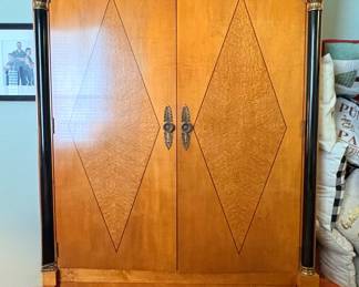 $250 - Armoire