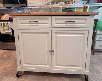 $425 - Kitchen Island