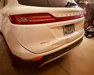 2015 Lincoln MKC - 4 Door Wagon / Sport Utility 2.3L, All Wheel Drive, Runs great, 36K Miles, Bump on the back but very clean. 