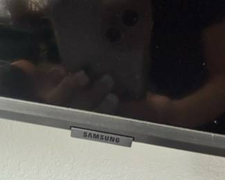 Samsung Crystal UHD K TV second image