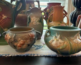 Vintage Magnolia Jardiniere 2 handled, Roseville Iris Blue jardiniere circa 1939, Roseville 2 handle vase "Gardenia