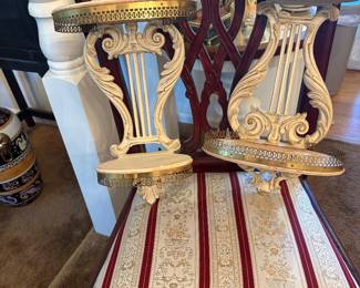 Lyre Shelving