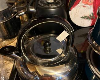 2 Tea Kettles - excellent condition