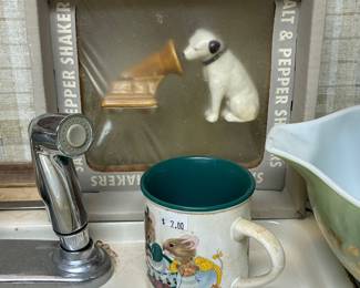 Salt & Pepper Shakers, Mugs