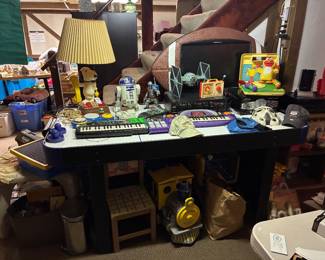 Keyboards, Snoopy Telephone Lamp, Star Wars Memorabilia