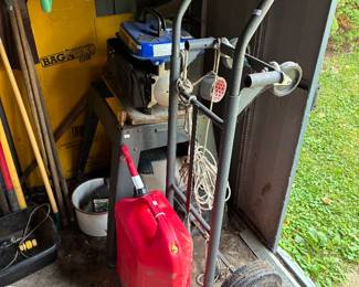 Dolly, Gas Can