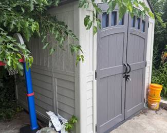 NICE suncast shed