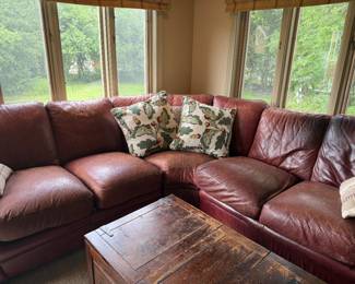 Sectional leather sofa, Comfy