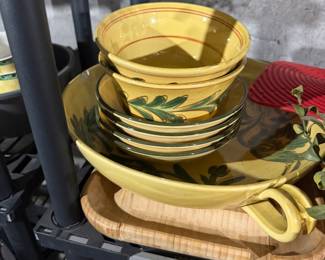 Entertainment ware