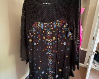 Ladies blousee