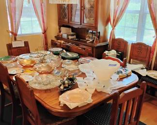 estate sale dining set up