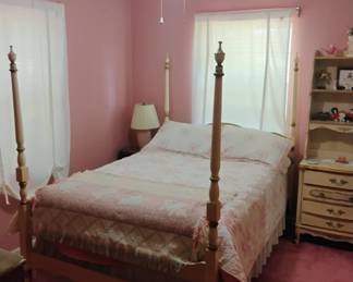 estate pink room