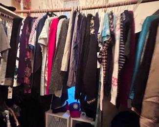 Wildflower Lane Estate Sales, Sugar Land's Estate Sale Experts, showcases scarves, belts, and fashion accessories.