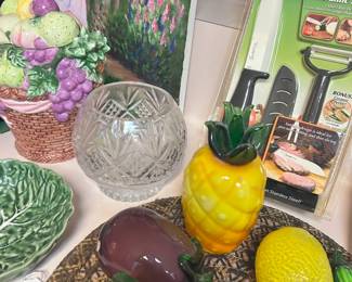 Wildflower Lane Estate Sales, helping Sugar Land homeowners transition with care, presents unique garden treasures.
