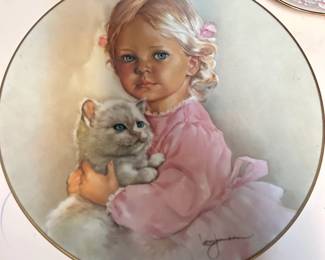 Wildflower Lane Estate Sales, your local estate sale experts, offers vintage-inspired decorative accents.