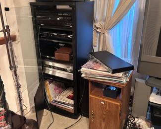 Wildflower Lane Estate Sales, trusted by Sugar Land families, presents karaoke room highlights.