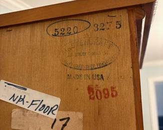 R33 - $100. Vintage Bailey & Sons Mastercraft Cabinet. Solid Pine Hutch. Measures 35" x 17.5" x 72.5" tall. Has a scratch on the inside shelf - see photo and a bit of wear at the handles. Solid piece and sturdy.