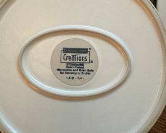 R36 - $20. Corning Ware Creations Stoneware 1.5qt covered casserole.