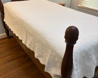 R22 - $15 each. 2 Available. Twin Size White Cotton textured bed covers.