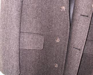 R64 - $20. London Fog Overcoat 100% Wool. 42 Regular.
