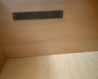 R19 - $40. Ethan Allen Media Stand. Measures 28" x 17" x 28". Very good condition.