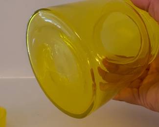 R8 - $40. Vintage Takahashi Apothecary Jar with daisy lid. Citron Yellow. Measures 6" tall to top of lid.