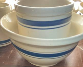 Roseville (FP) USA Blue Stripe Stoneware Mixing Bowl and Crock Set