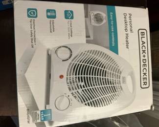 BLACK+DECKER Personal Desktop Heater BHD101W