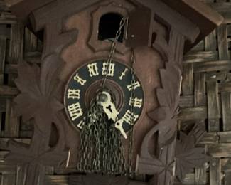 Vintage Black Forest Cuckoo Clock with Leaf Carvings