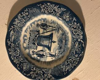 Avon Liberty Bell Bicentennial Plate
