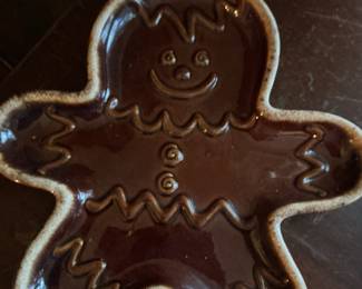 Hull USA Brown Drip Gingerbread Man Serving Dish