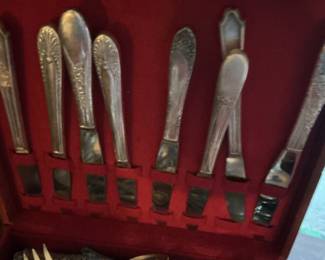Wm. Rogers & Son Silver Plated Flatware Set in Presentation Box