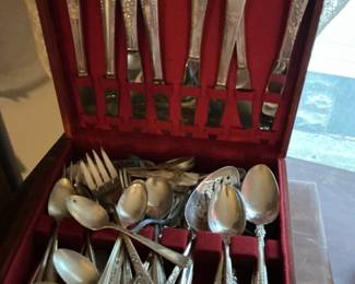 Wm. Rogers & Son Silver Plated Flatware Set in Presentation Box