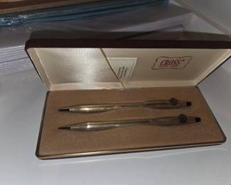 Cross pen set