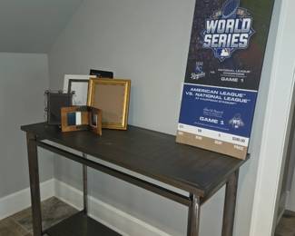 Wall table