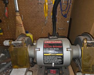 Bench grinder